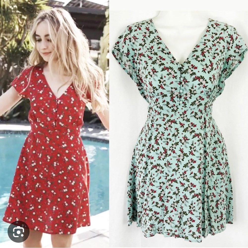 Aeropostale Mint Green Floral Midi Dress
❤️